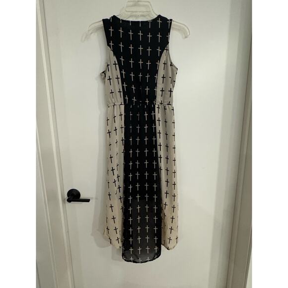 Dizzy Gal High-Low Dress | Black & Cream Cross Print | Size Small - Picture 2 of 5